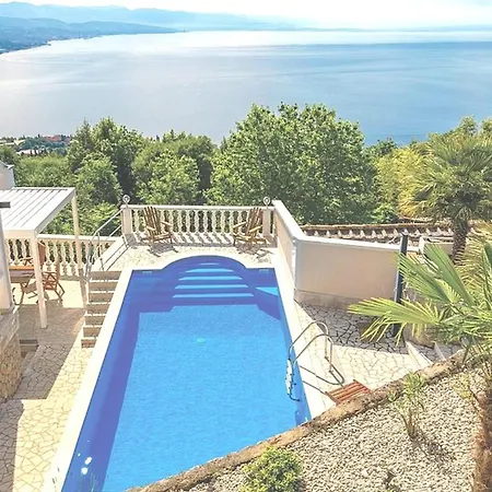 Tonkaz 4 Nyaraló Fiume